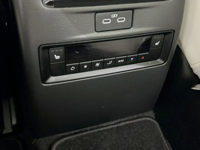 Used 2024 MAZDA CX-90 3.3 Turbo w/ Premium Plus Pkg image 26