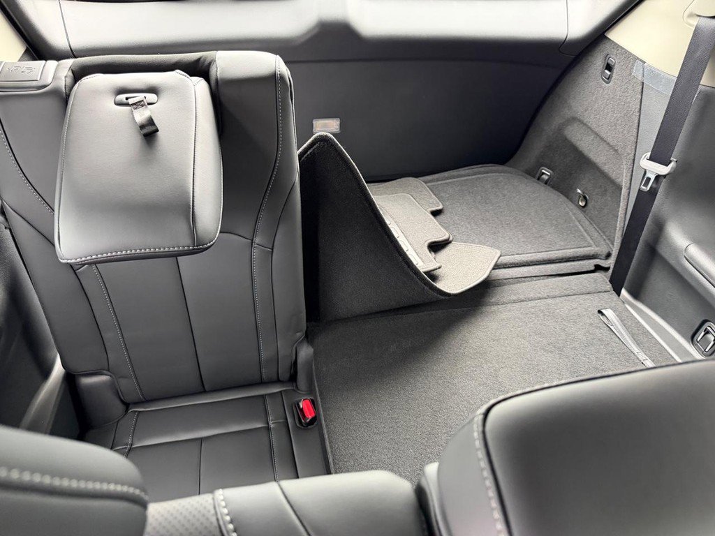 New 2026 INFINITI QX60 Luxe w/ Cargo Package image 6