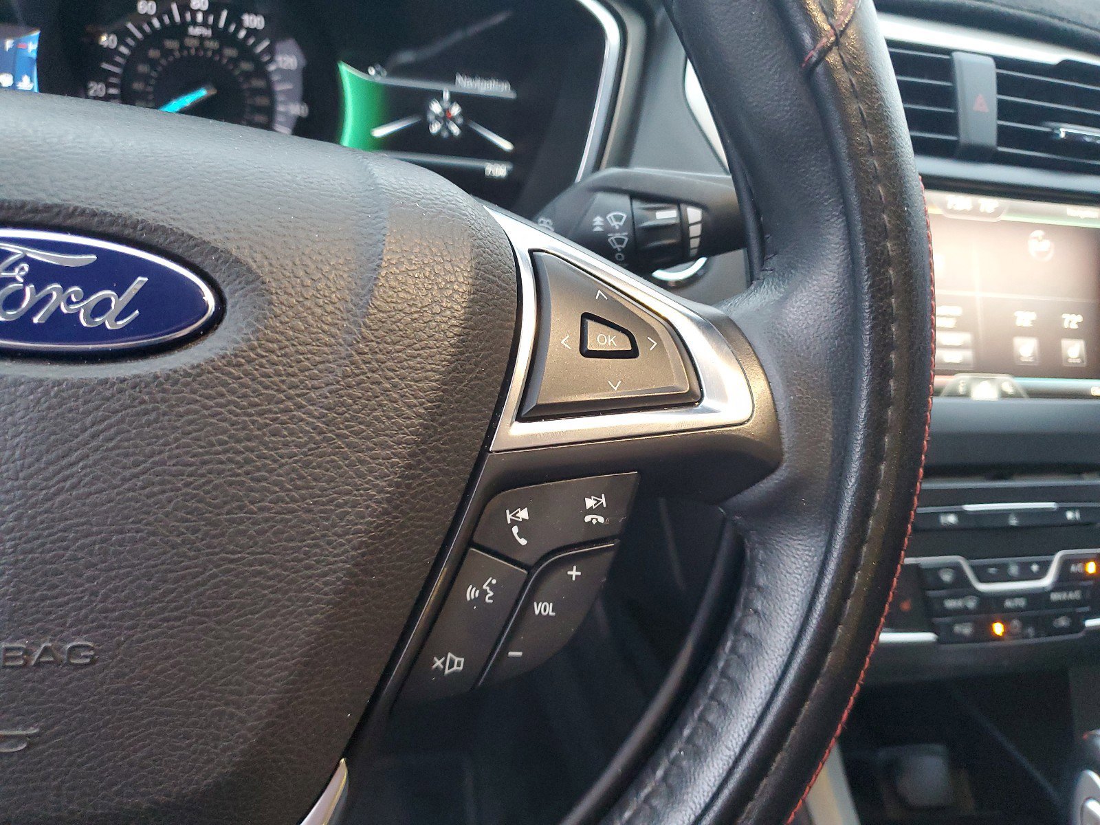 Used 2016 Ford Fusion SE w/ Equipment Group 202A FWD image 24