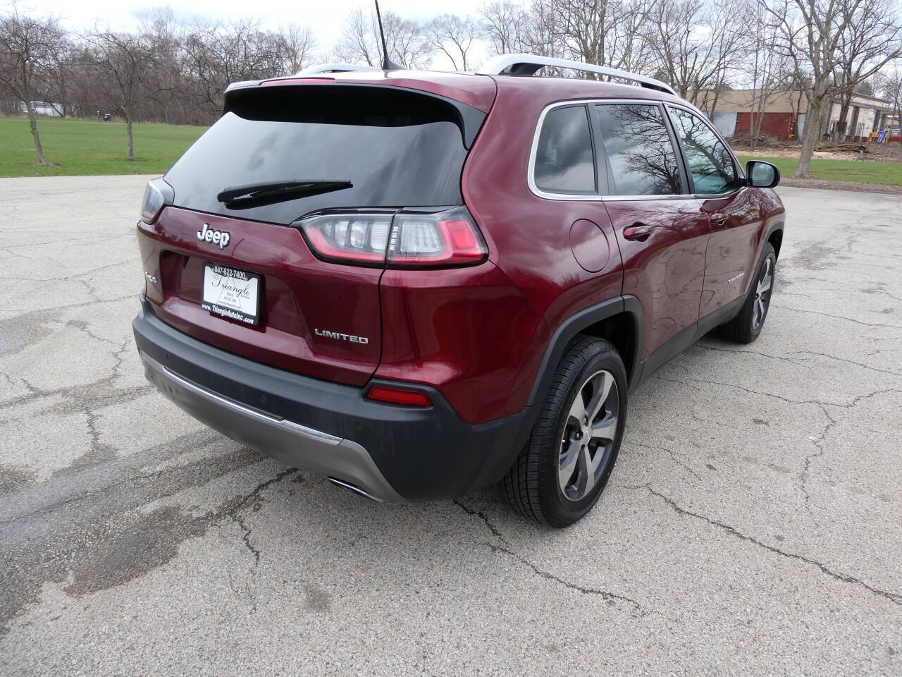 Used 2019 Jeep Cherokee Limited AWD/4WD image 4