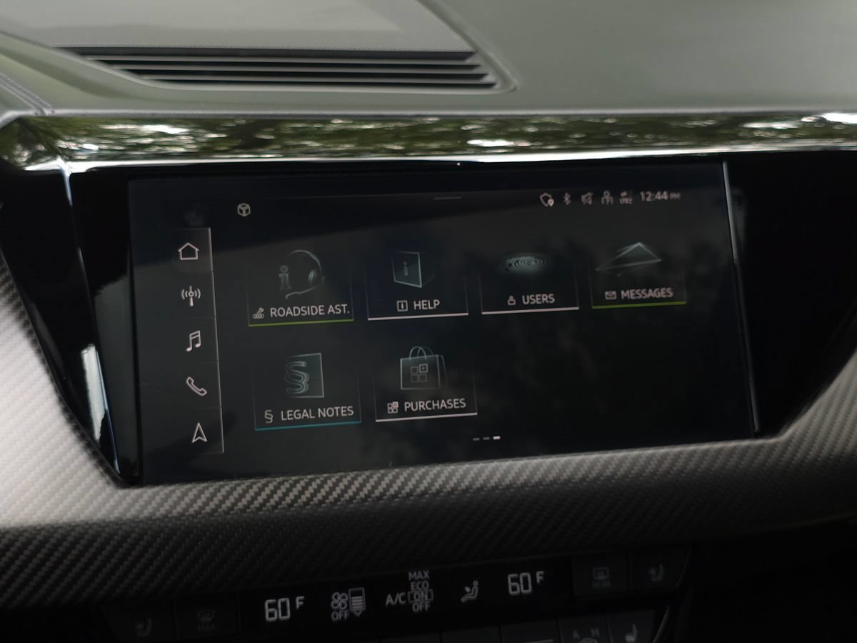 Used 2022 Audi e-tron GT Prestige w/ Prestige Package AWD/4WD image 38