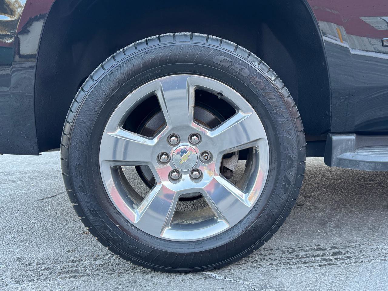 Used 2017 Chevrolet Tahoe LS w/ All-Season Package image 23