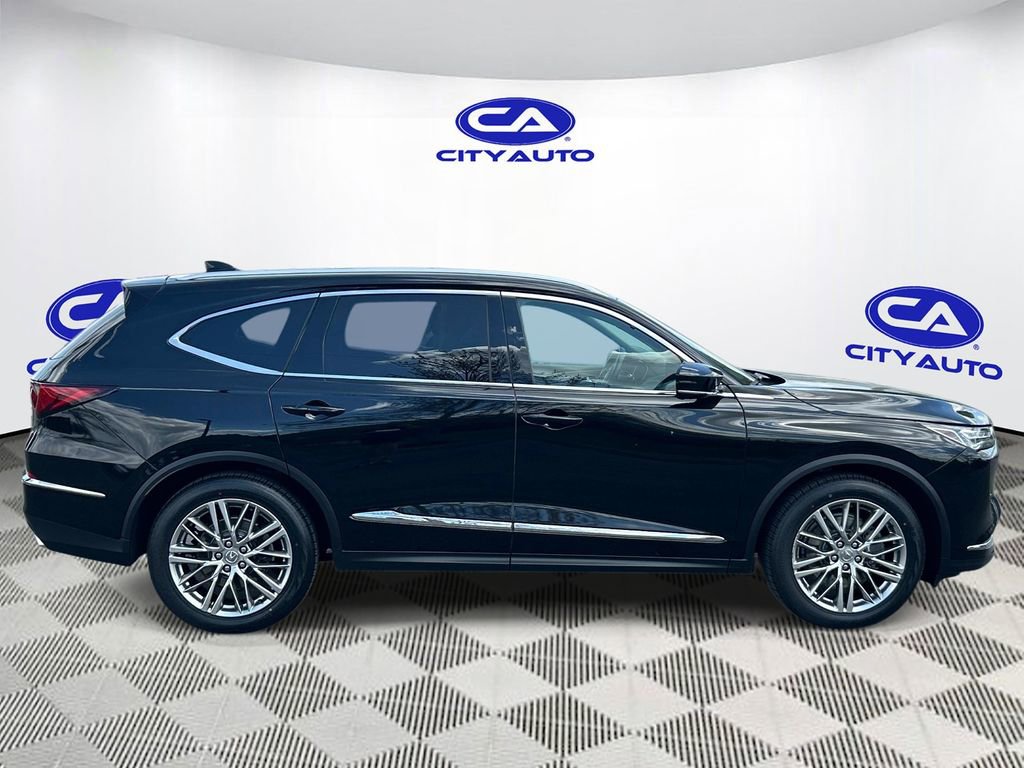 Used 2023 Acura MDX SH-AWD w/ Advance Package image 2