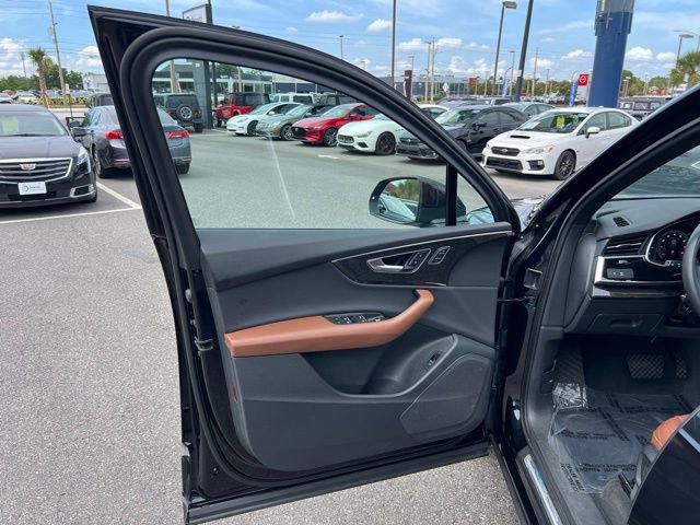 Used 2021 Audi Q7 3.0T Premium w/ Convenience Package image 25