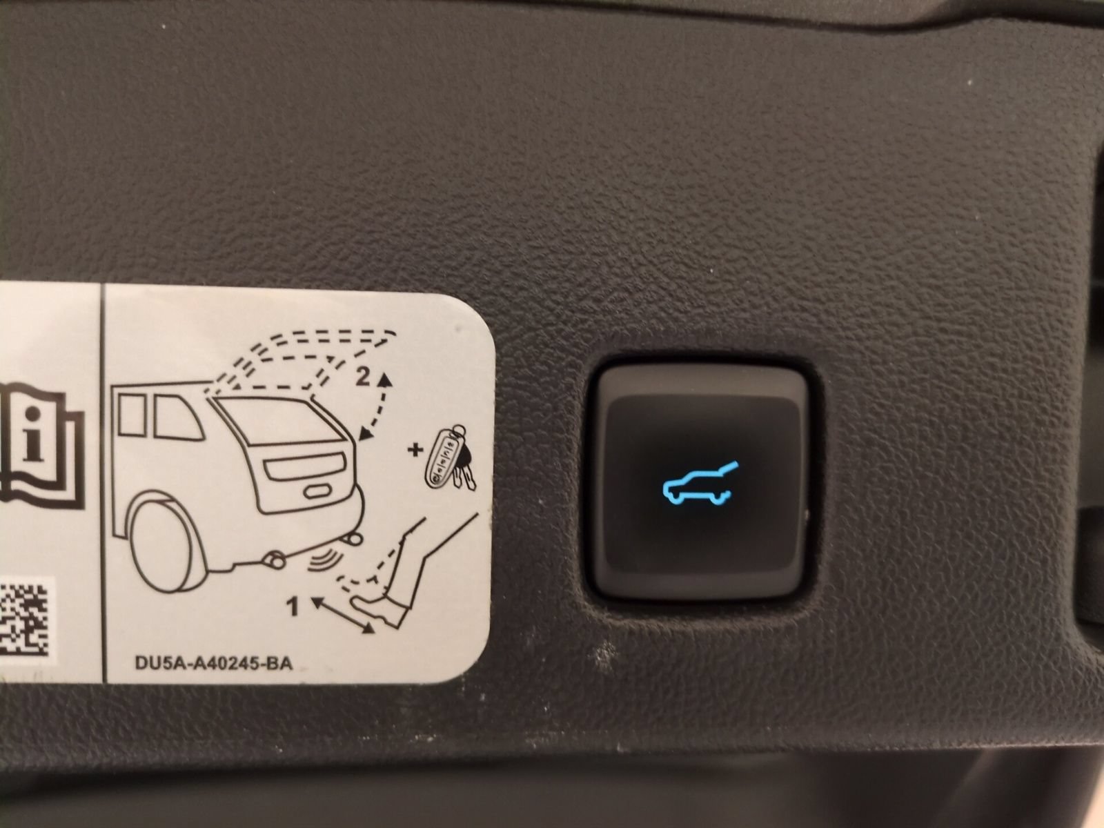 Used 2020 Ford Escape SEL AWD/4WD image 12