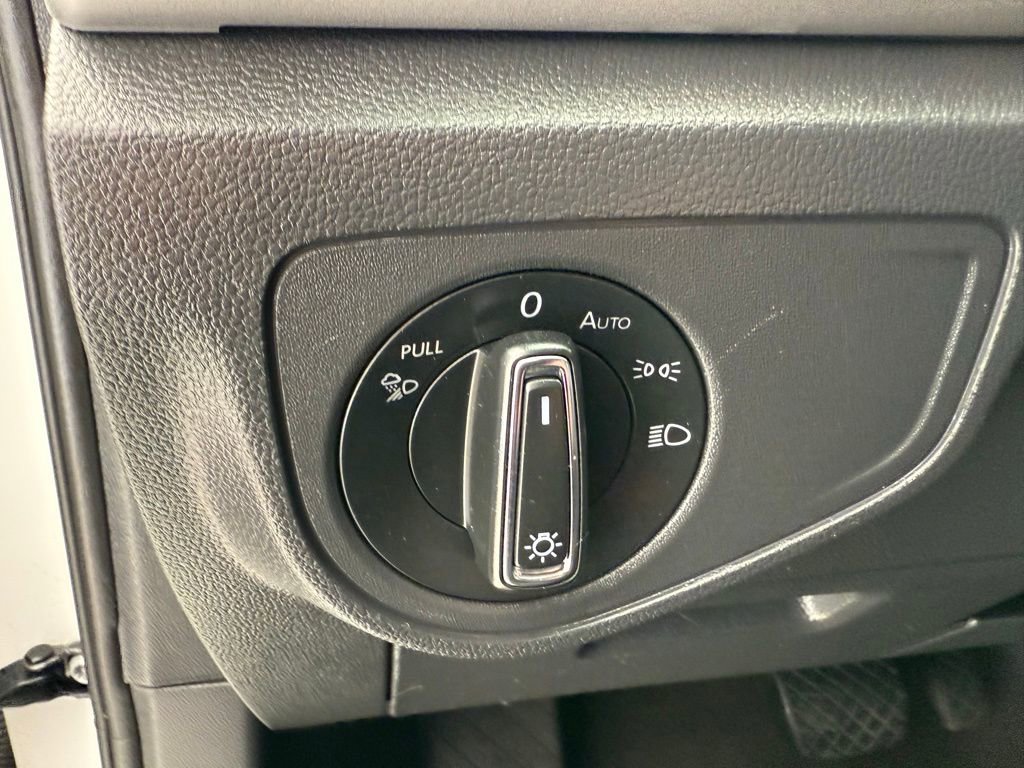 Used 2021 Volkswagen Atlas SE image 26