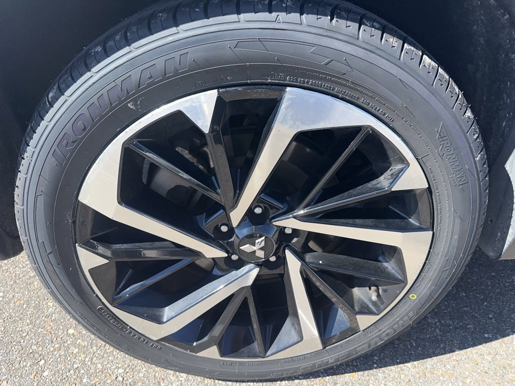 Used 2024 Mitsubishi Outlander SE image 5