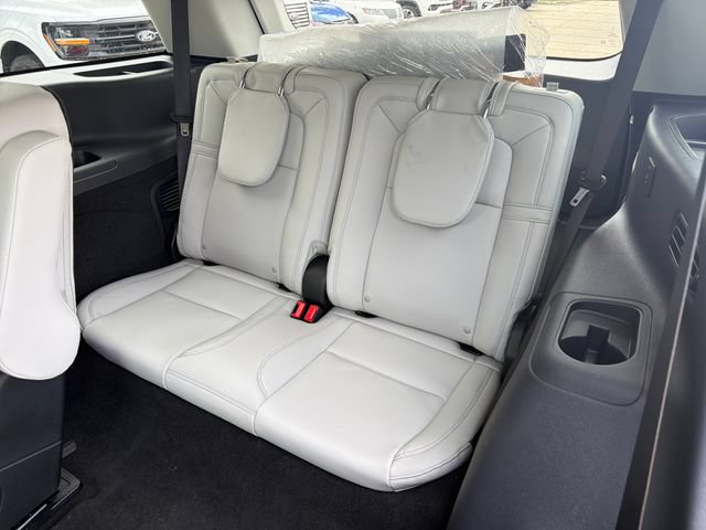 New 2026 Lincoln Aviator Reserve AWD/4WD image 13