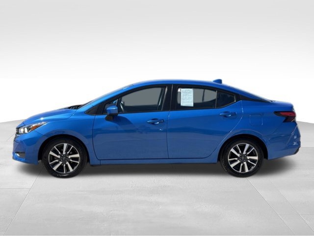 Used 2024 Nissan Versa SV FWD image 2