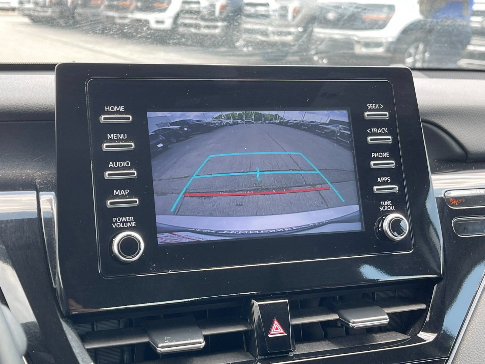 Used 2024 Toyota Camry SE FWD image 20