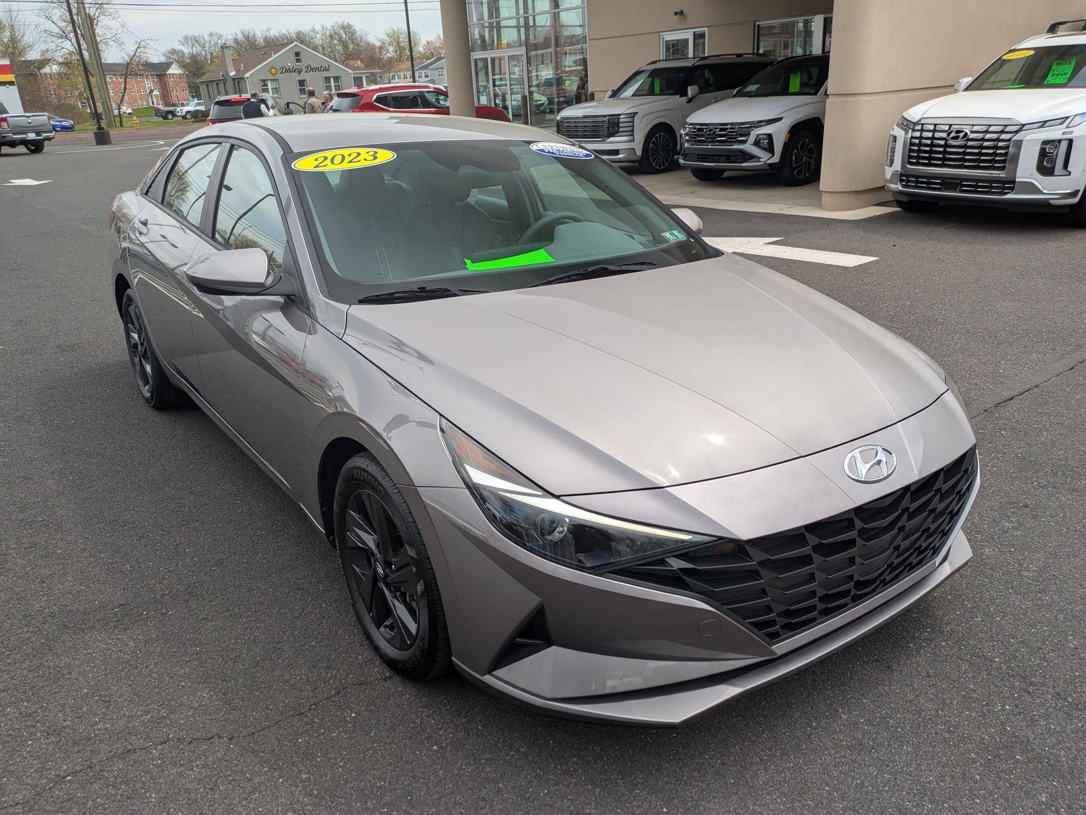 Certified 2023 Hyundai Elantra SEL FWD image 3