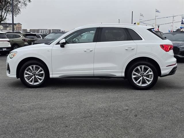 Used 2025 Audi Q3 2.0T Premium w/ Convenience Package image 34