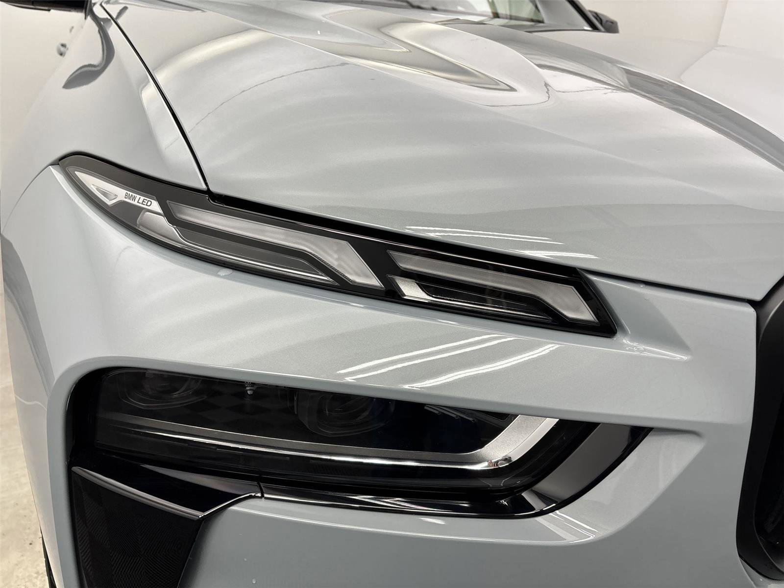 New 2026 BMW X7 M60i image 18