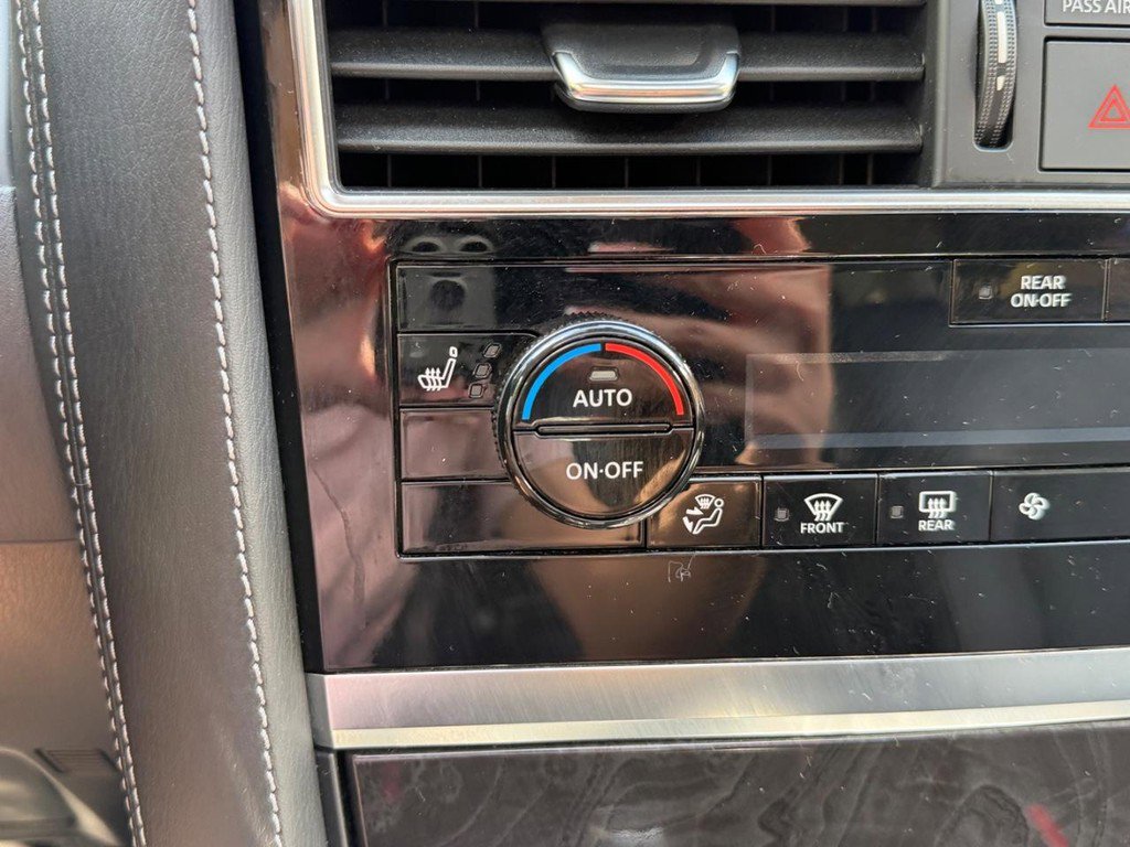 Used 2022 INFINITI QX80 Luxe w/ All-Season Package AWD/4WD image 24