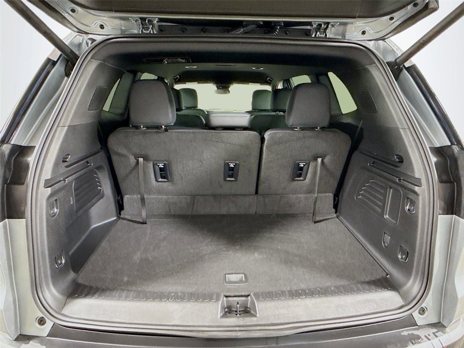 Certified 2024 GMC Acadia AT4 w/ LPO, Floor Liner Package image 21