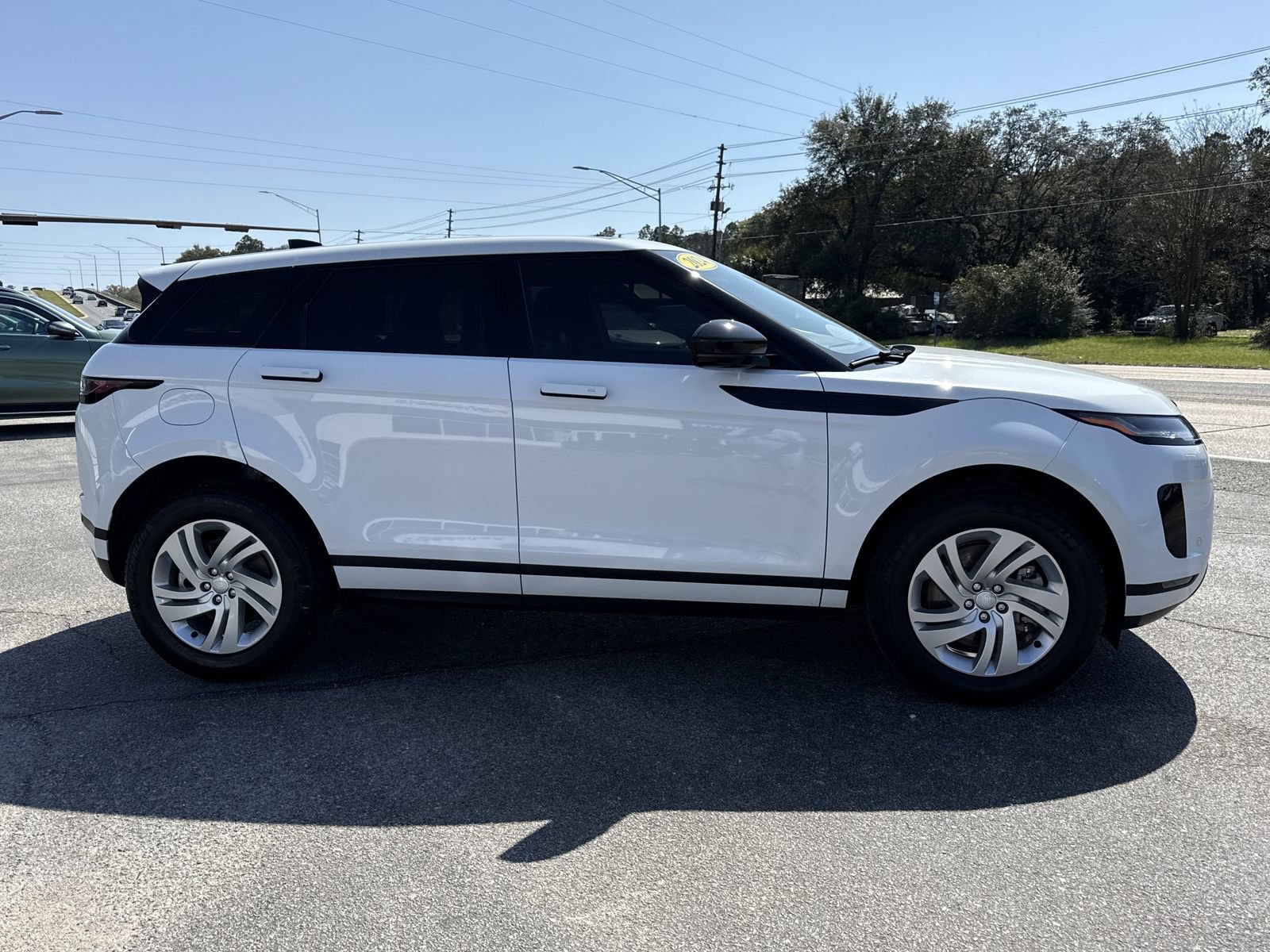 Used 2024 Land Rover Range Rover Evoque S image 6
