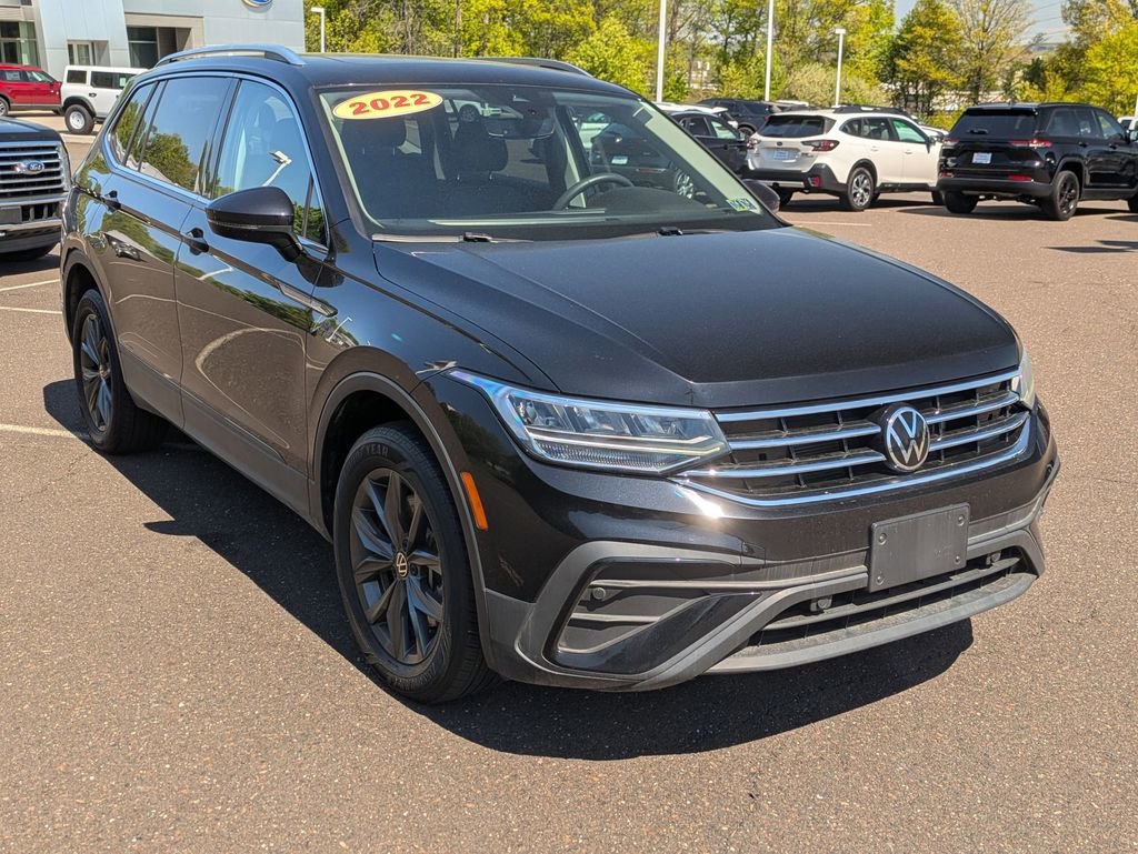 Used 2022 Volkswagen Tiguan SE AWD/4WD image 3