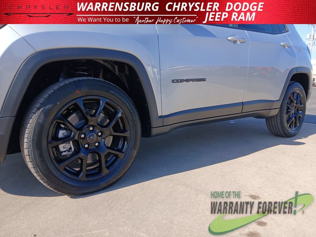New 2026 Jeep Compass Latitude AWD/4WD image 34