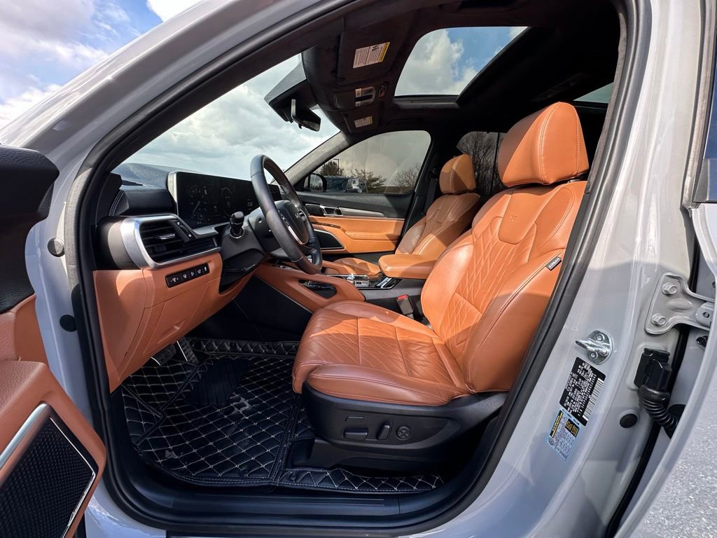 Used 2024 Kia Telluride SX Prestige X-Line image 2