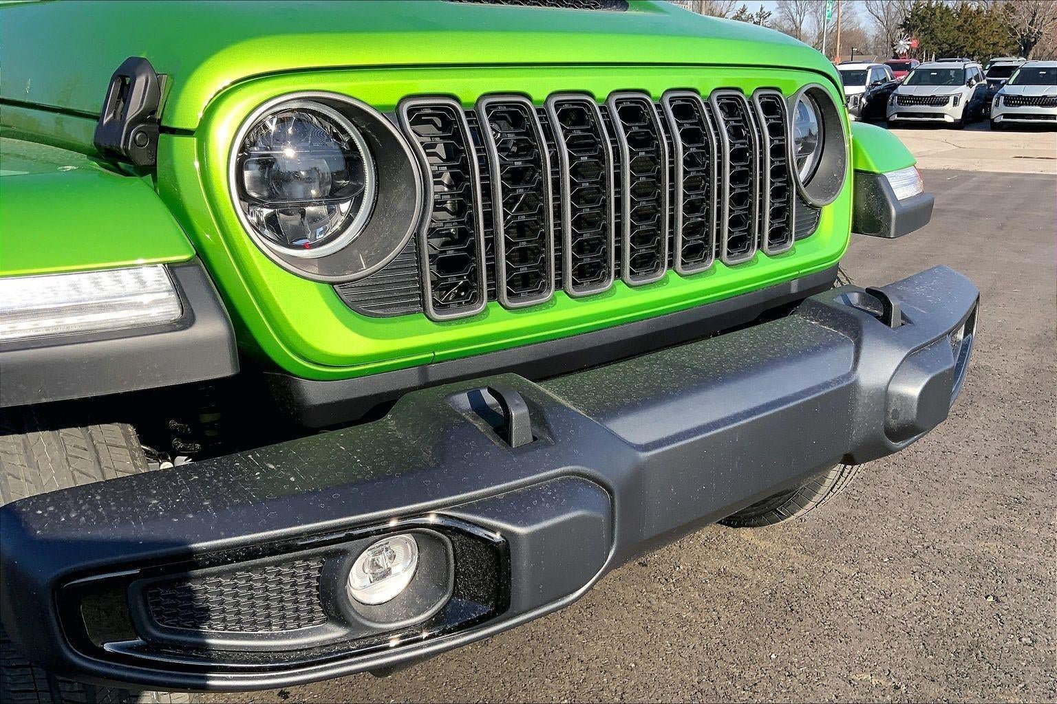 New 2026 Jeep Gladiator Sport AWD/4WD image 27