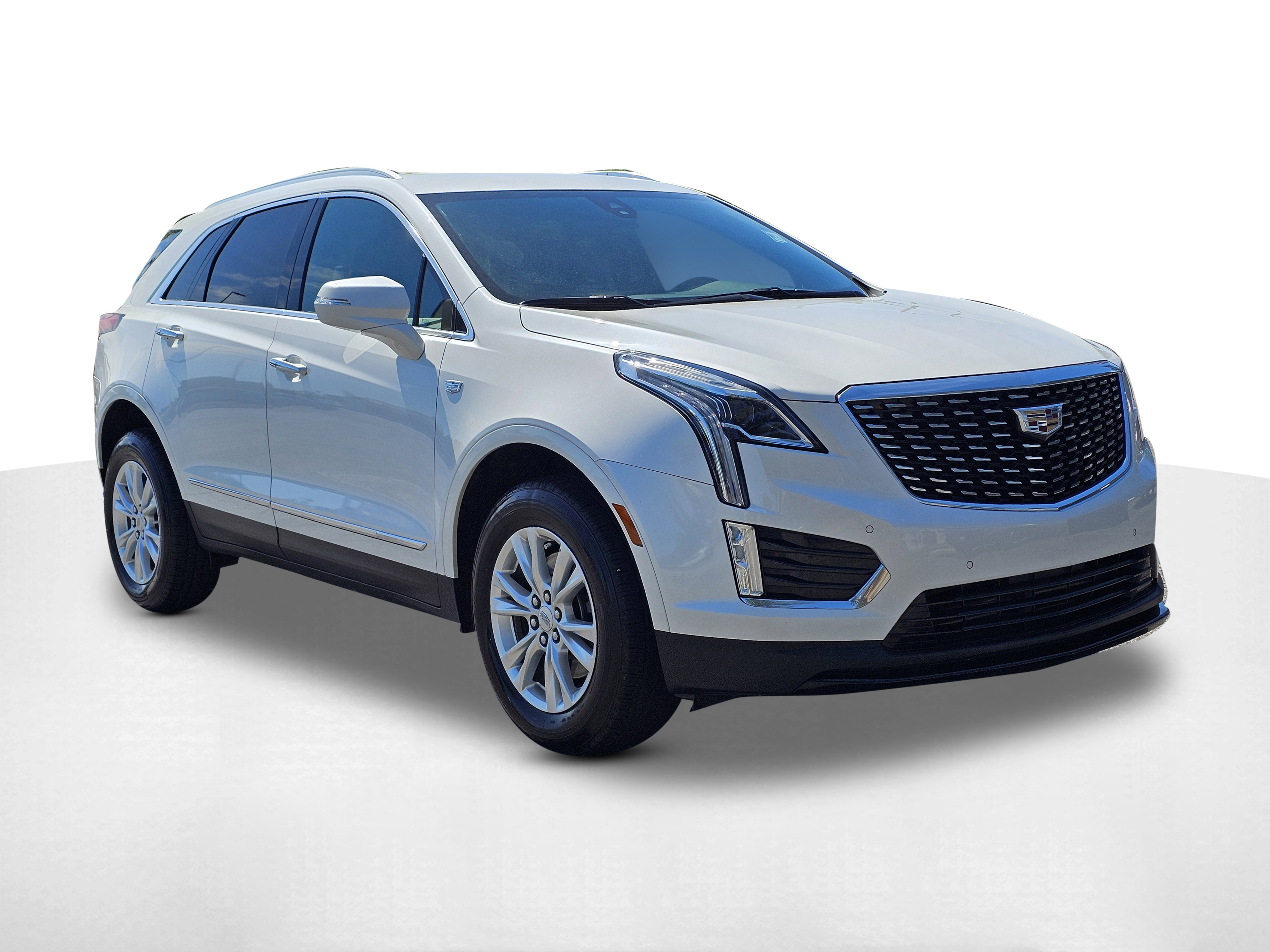 Used 2023 Cadillac XT5 Luxury FWD image 3