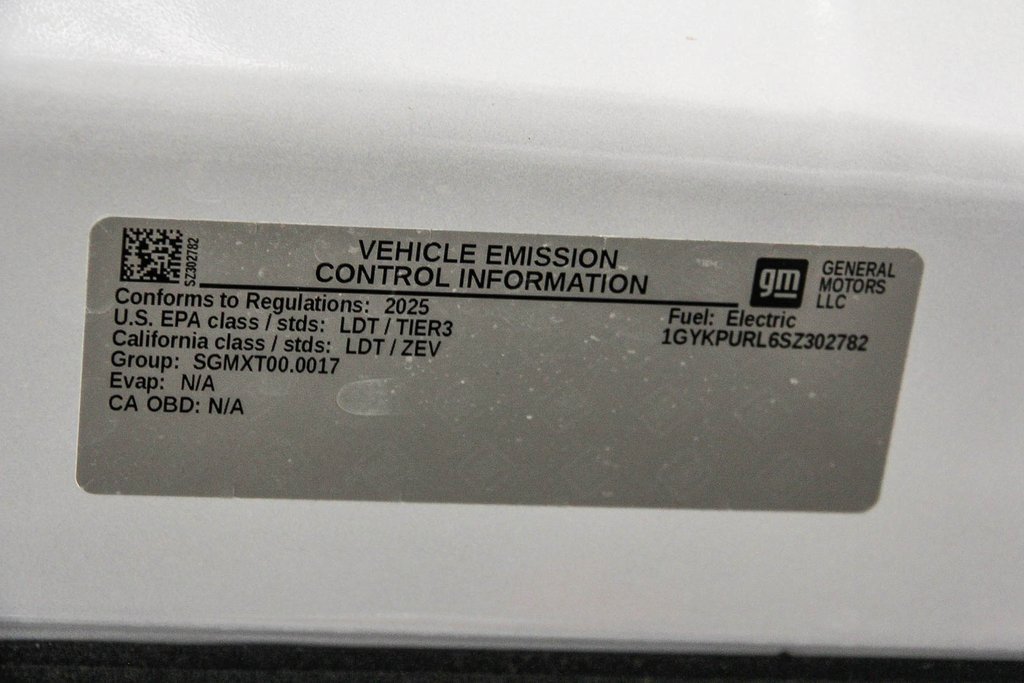 Used 2025 Cadillac Lyriq Sport image 28