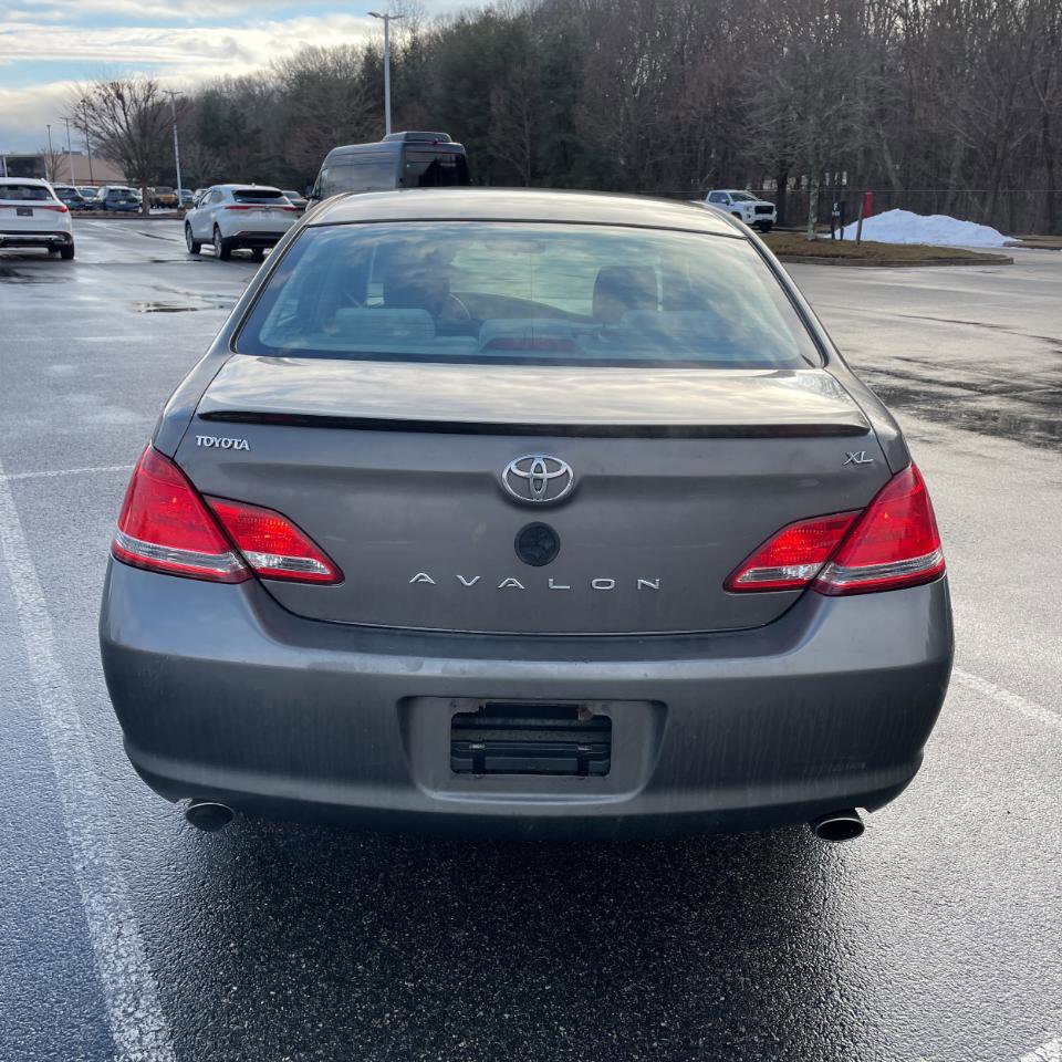 Used 2006 Toyota Avalon XL image 12