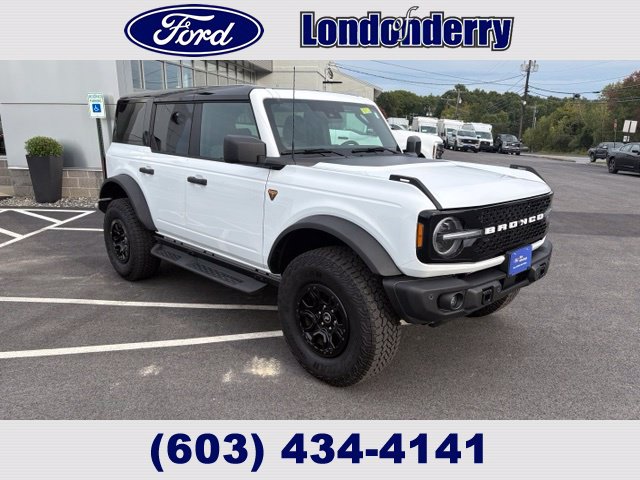 Certified 2026 Ford Bronco Badlands AWD/4WD image 1
