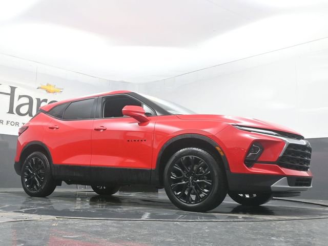 Used 2023 Chevrolet Blazer LT w/ Driver Confidence Package image 2