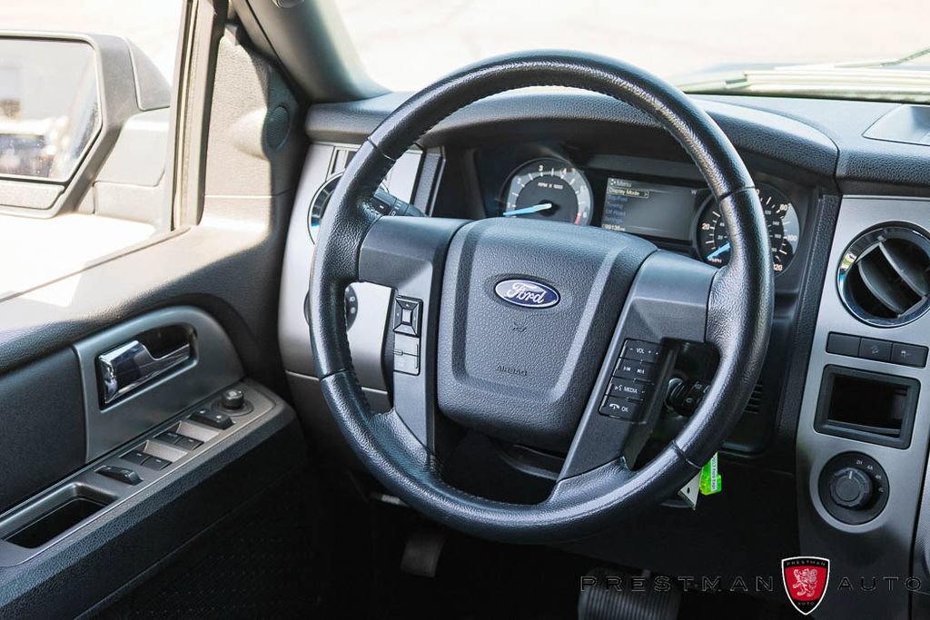 Used 2017 Ford Expedition XLT AWD/4WD image 30
