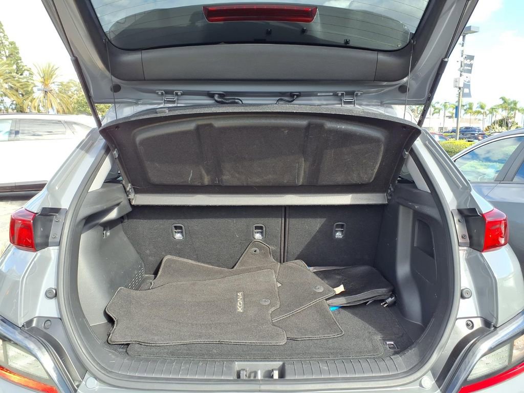 Used 2023 Hyundai Kona SE image 24