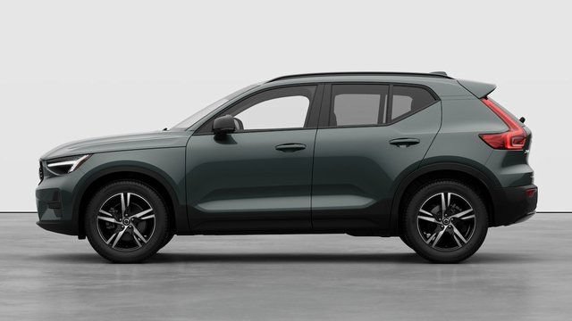 New 2026 Volvo XC40 B5 Core w/ Protection Package Premier AWD/4WD image 2