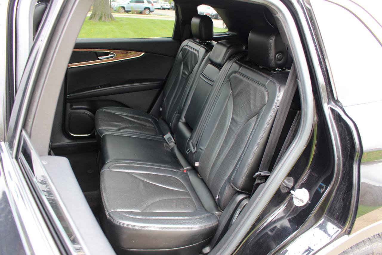 Used 2016 Lincoln MKX Reserve w/ Climate Package image 34