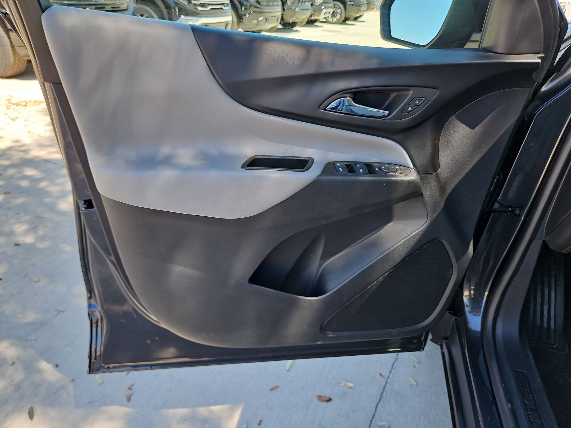 Certified 2022 Chevrolet Equinox LS image 11