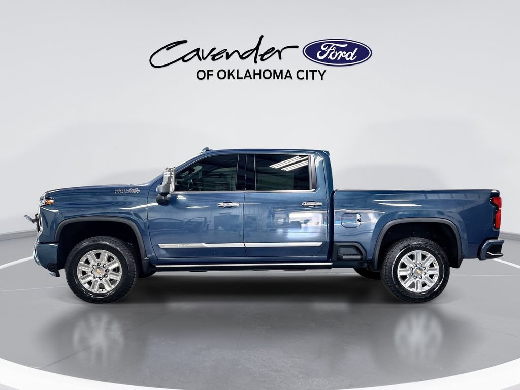Used 2024 Chevrolet Silverado 2500 High Country w/ Technology Package AWD/4WD image 5