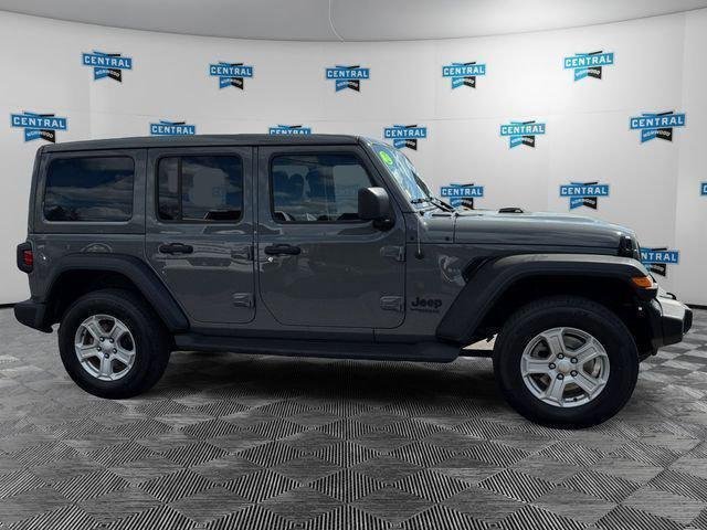 Used 2022 Jeep Wrangler Unlimited Sport w/ Sun And Sound Package AWD/4WD image 7