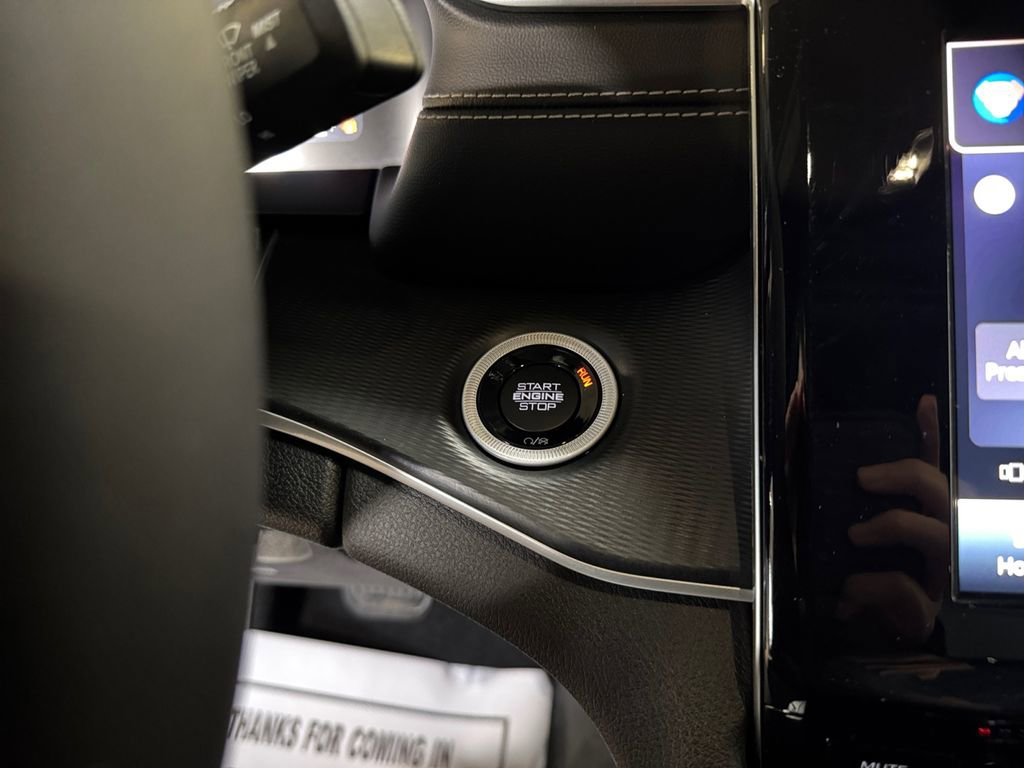 Used 2023 Jeep Grand Cherokee Altitude image 29