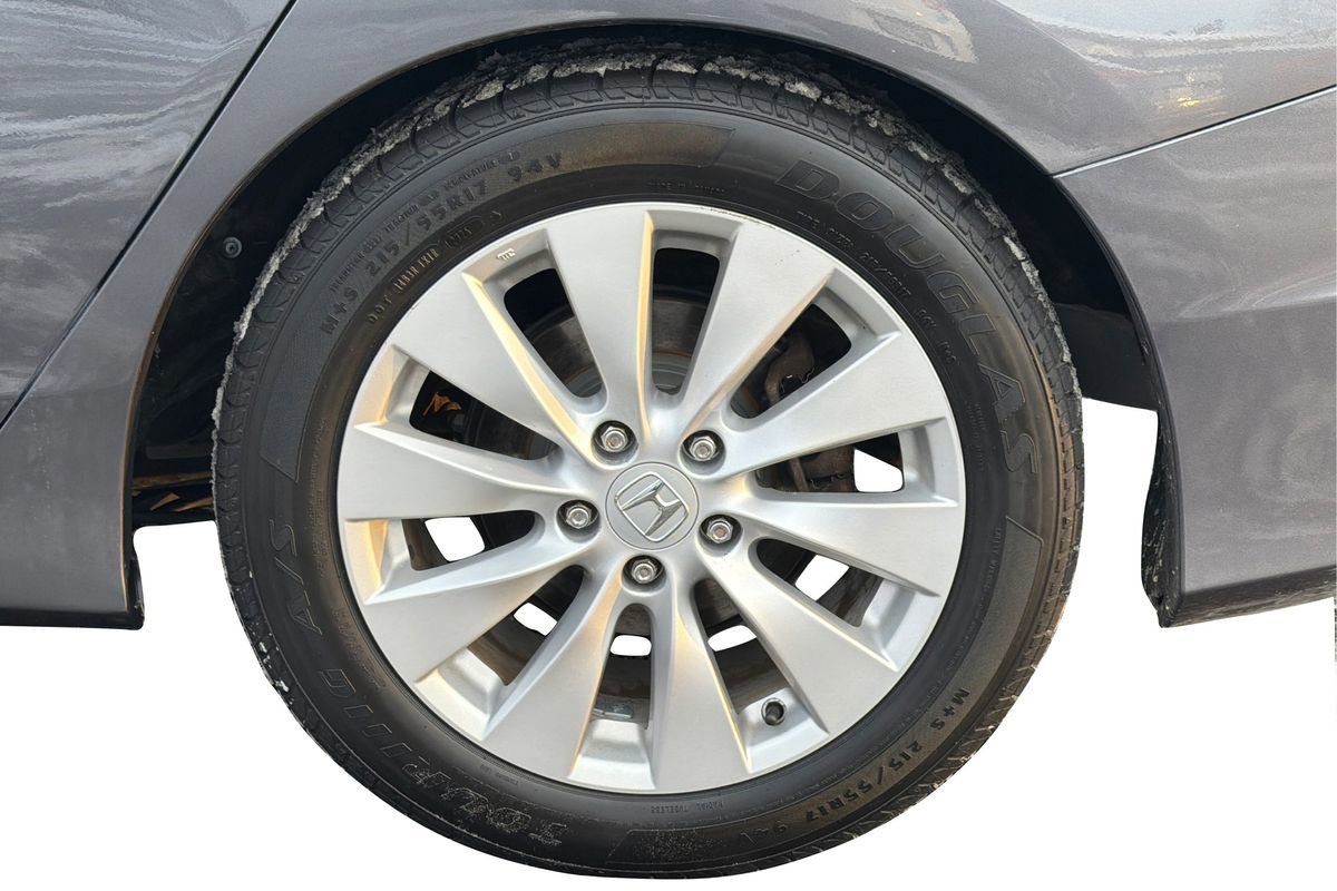 Used 2014 Honda Accord EX-L image 27