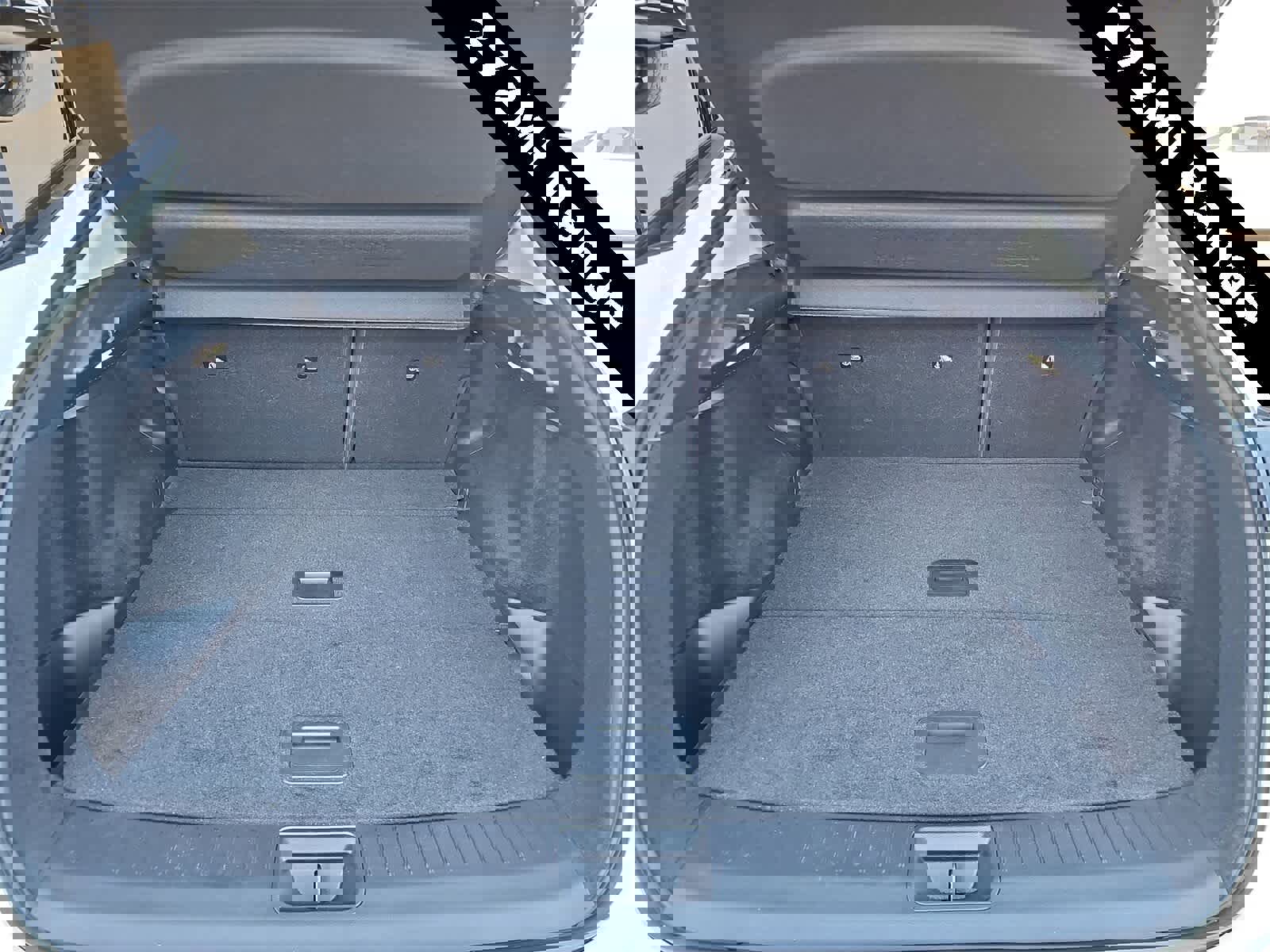 Used 2024 Nissan Ariya AWD image 23