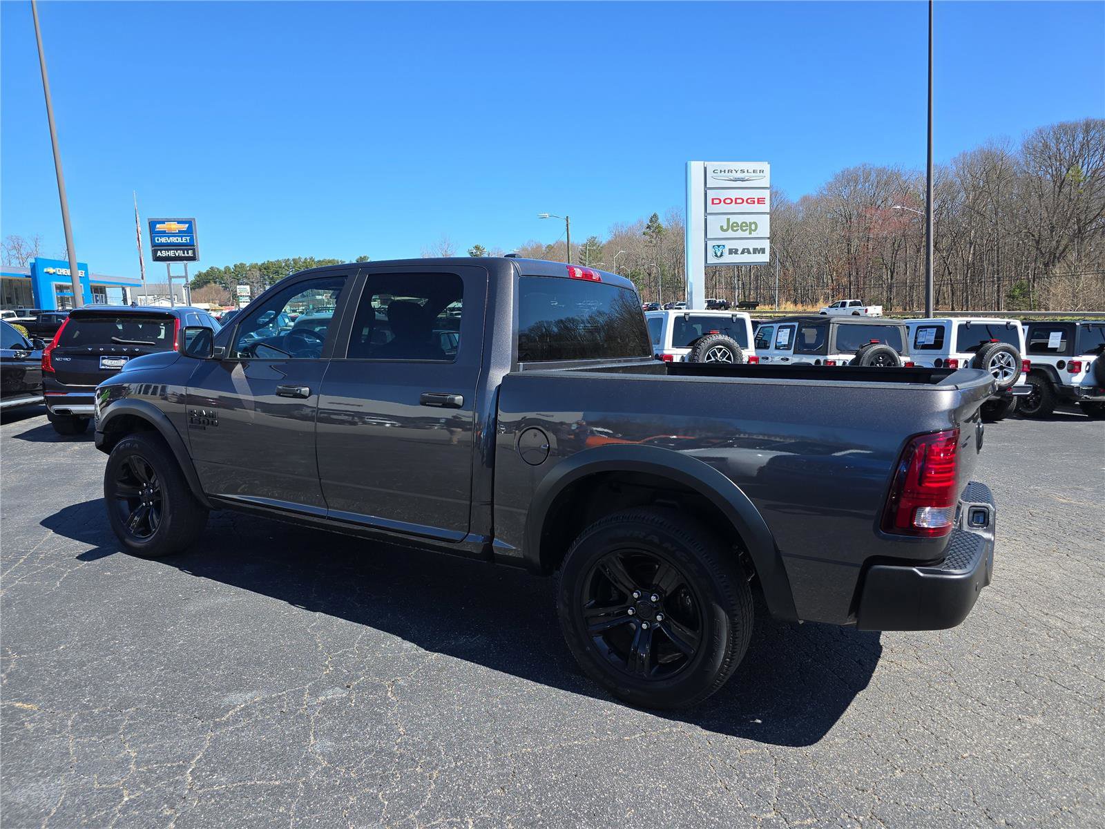 Used 2024 RAM 1500 Classic Warlock image 6