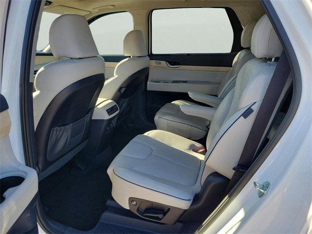 Used 2023 Hyundai Palisade Limited image 11