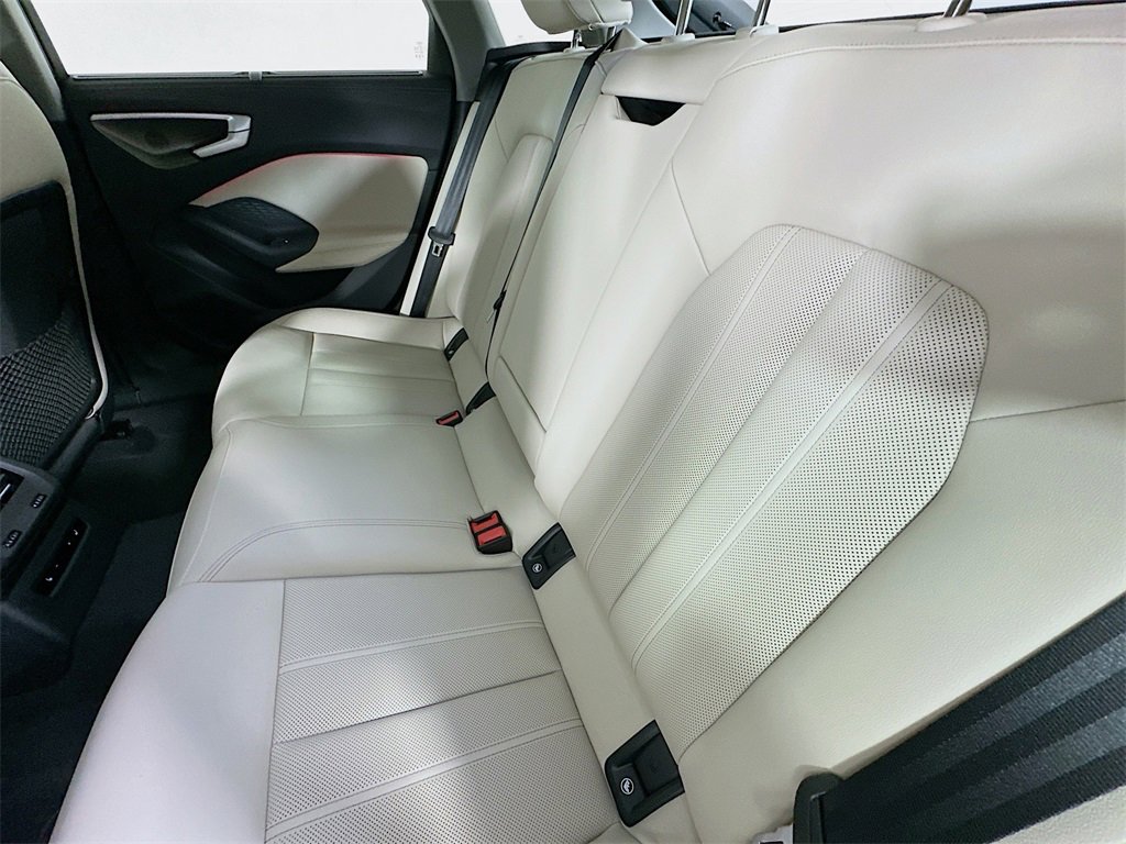 New 2025 Audi A5 2.0T Prestige image 4