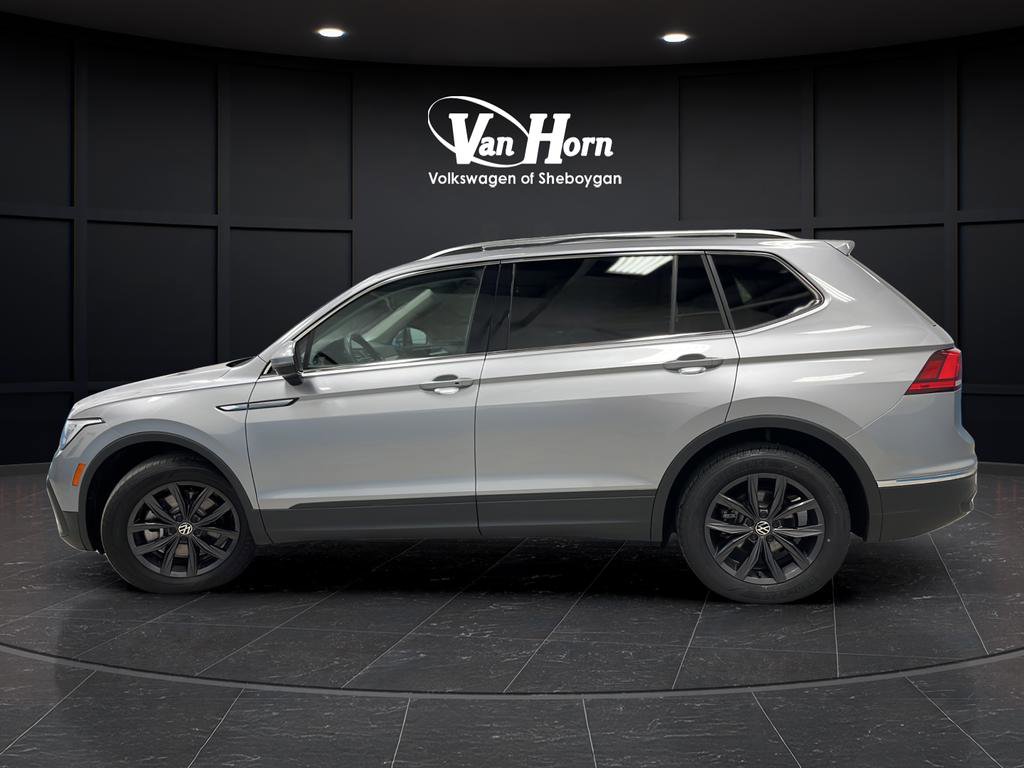 Used 2024 Volkswagen Tiguan SE AWD/4WD image 4