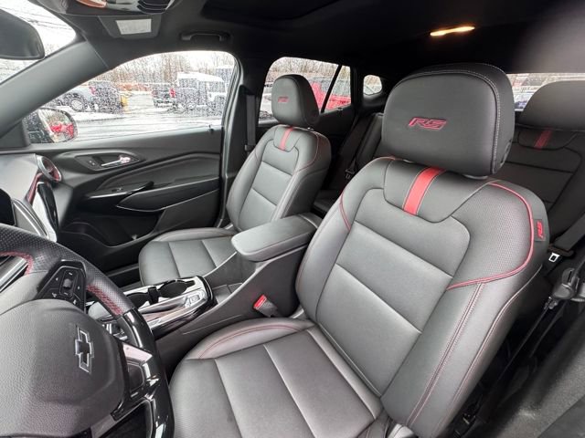 Used 2024 Chevrolet Trax RS w/ Sunroof Package image 34