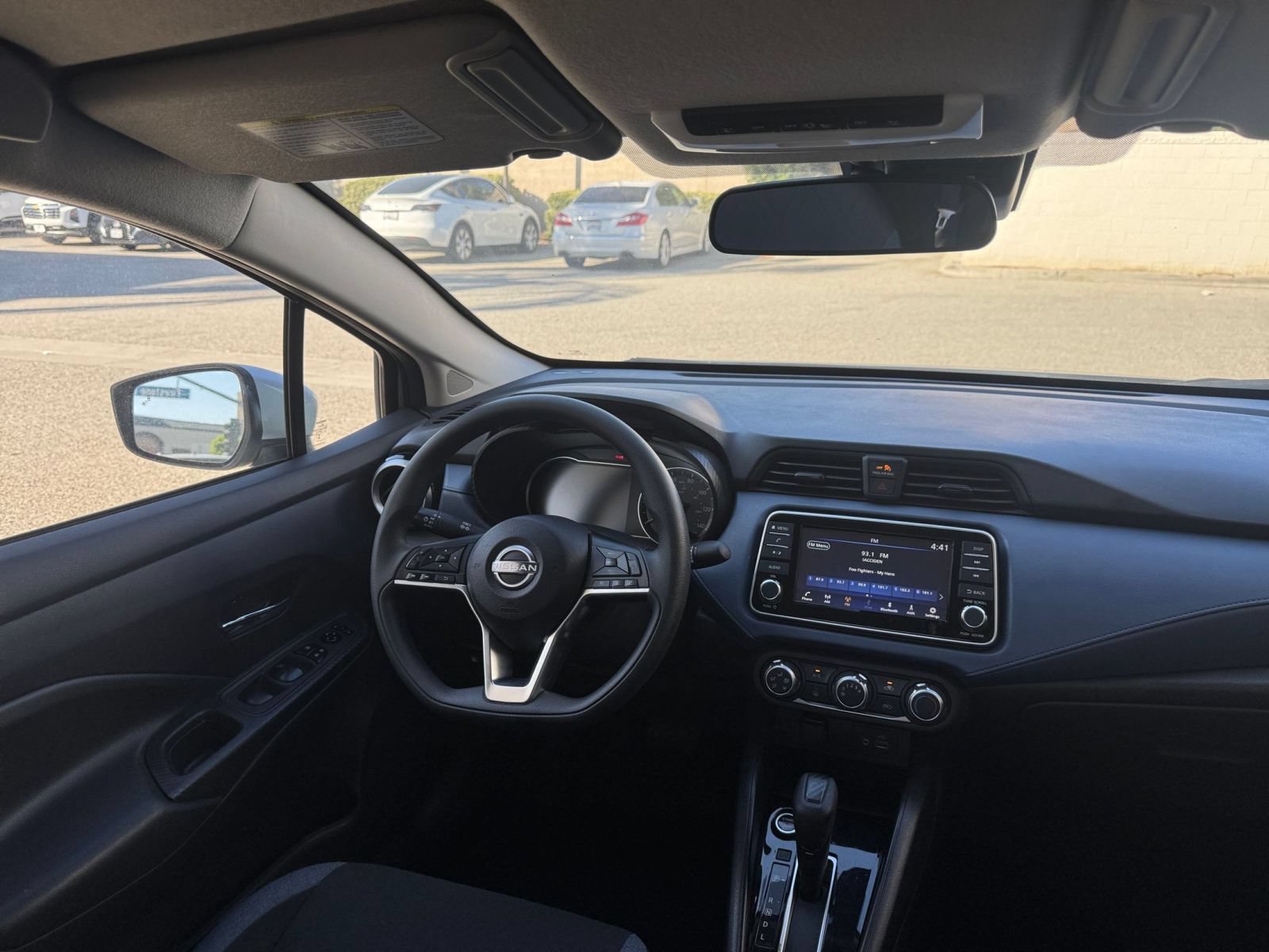 Used 2025 Nissan Versa SV FWD image 32