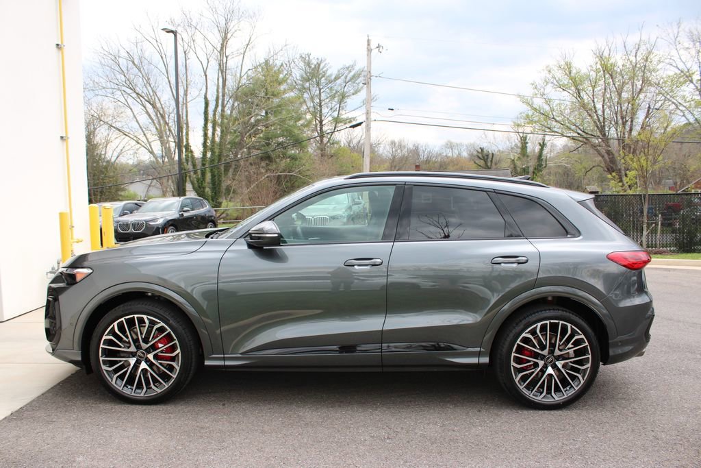 New 2026 Audi SQ5 Premium Plus image 10