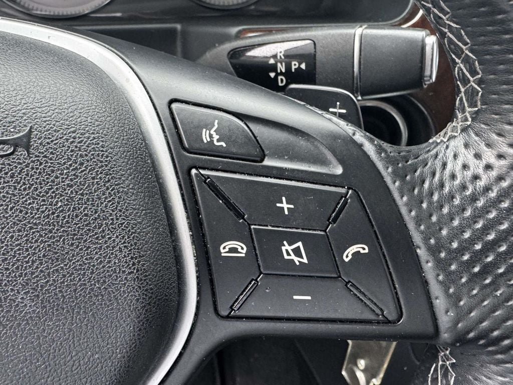 Used 2015 Mercedes-Benz GLK 350 4MATIC image 23