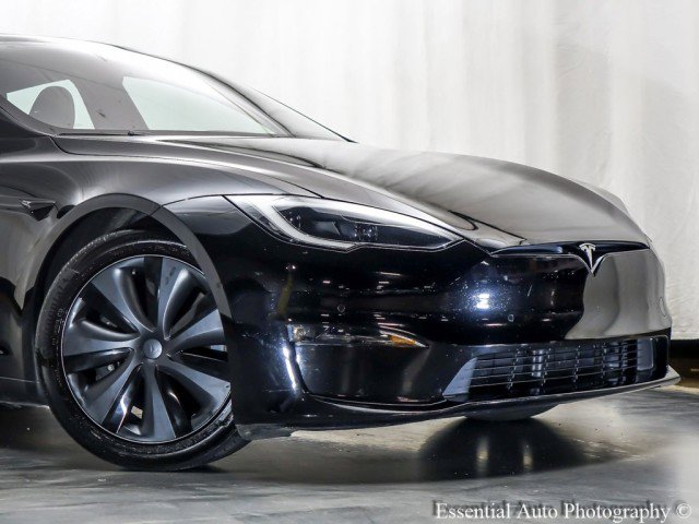 Used 2023 Tesla Model S image 2