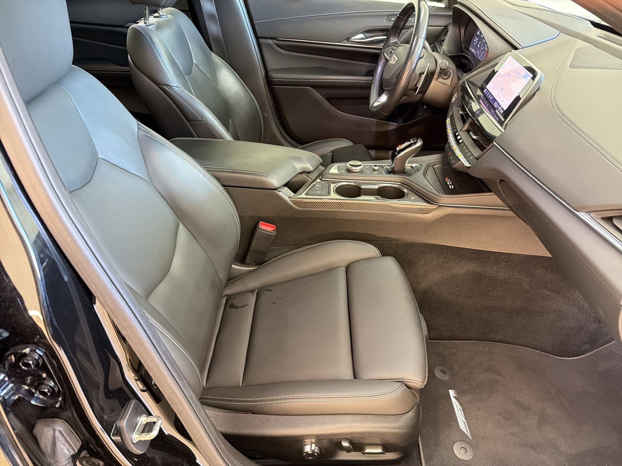 Used 2023 Cadillac CT4 V Blackwing w/ LPO, Bronce Accent Package RWD image 30