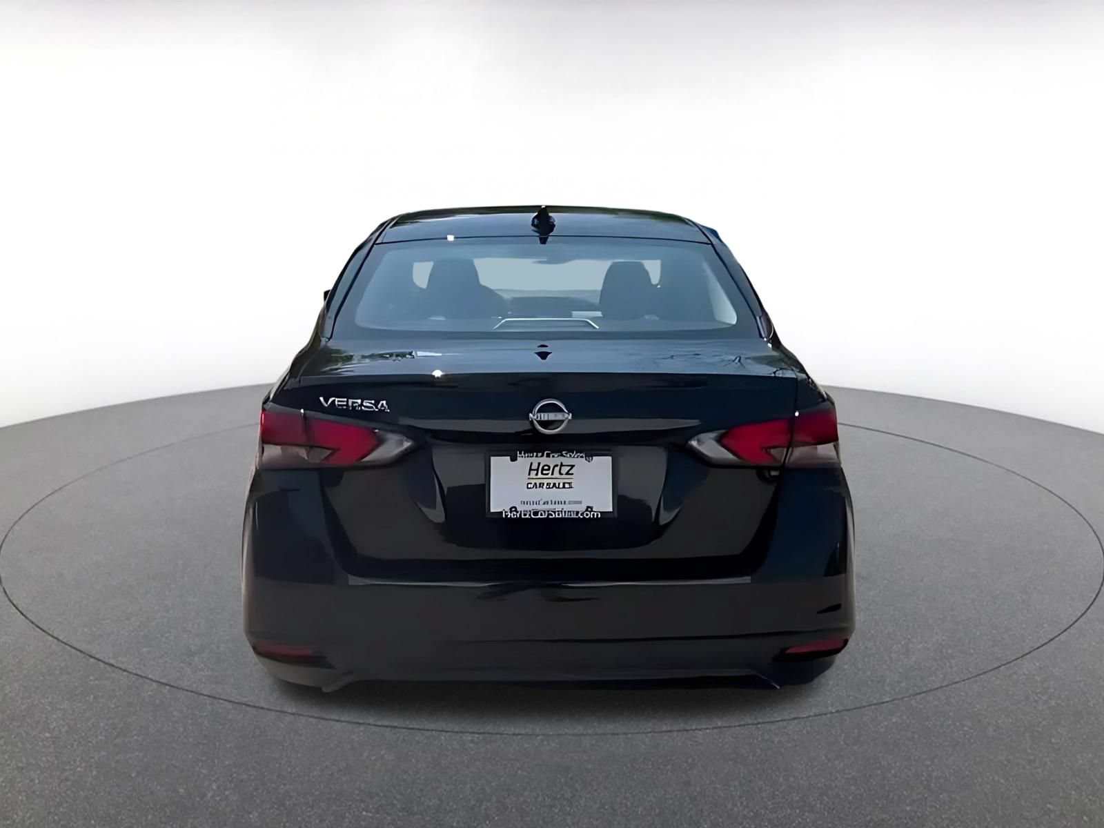 Used 2025 Nissan Versa SV FWD image 11